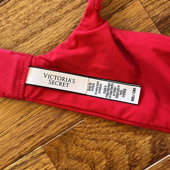 Victoria’s Secret bra - Picture 7 of 9